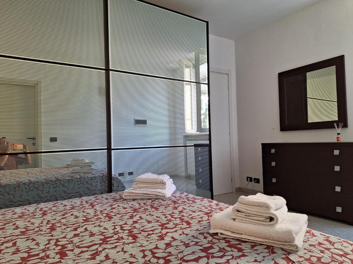 Appartamento La Casa Dei Nonni Malnate Екстериор снимка